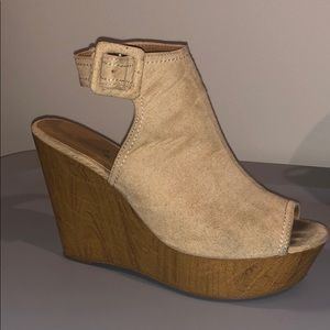 Open toe wedges